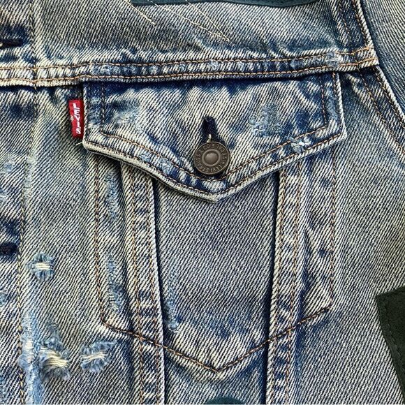 Levi’s Patchwork Trucker Jacket - Picture 4 of 15